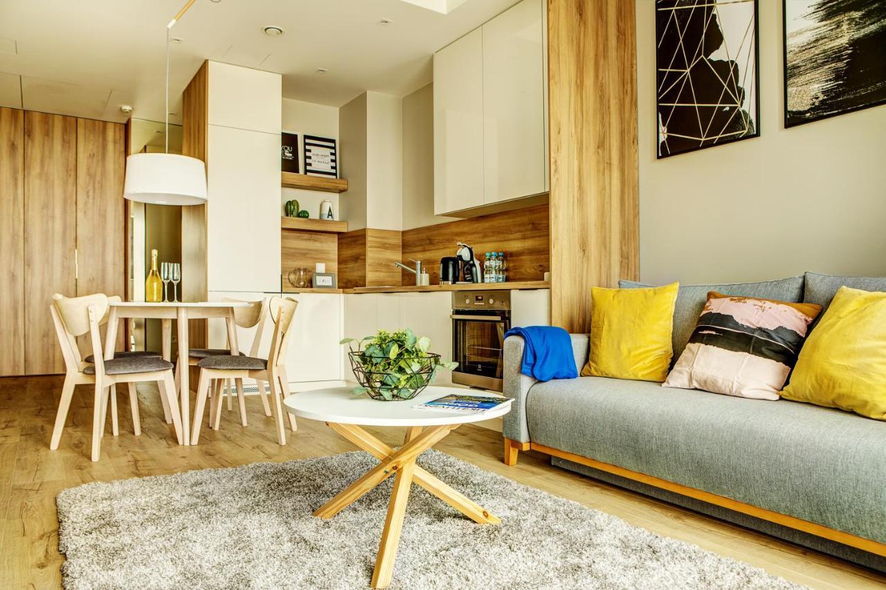 Apartamenty Sky Tower ヴロツワフ エクステリア 写真